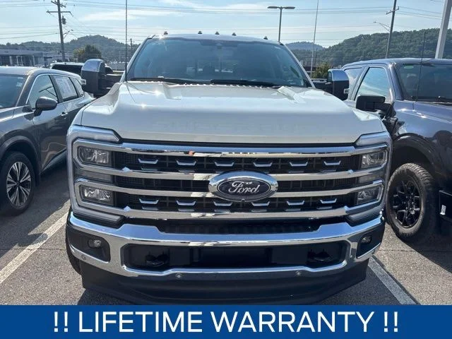 Used 2025 White Ford Lariat image 2