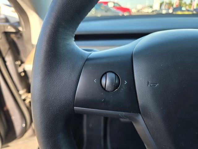 Used 2023 Blue Tesla Long Range image 19