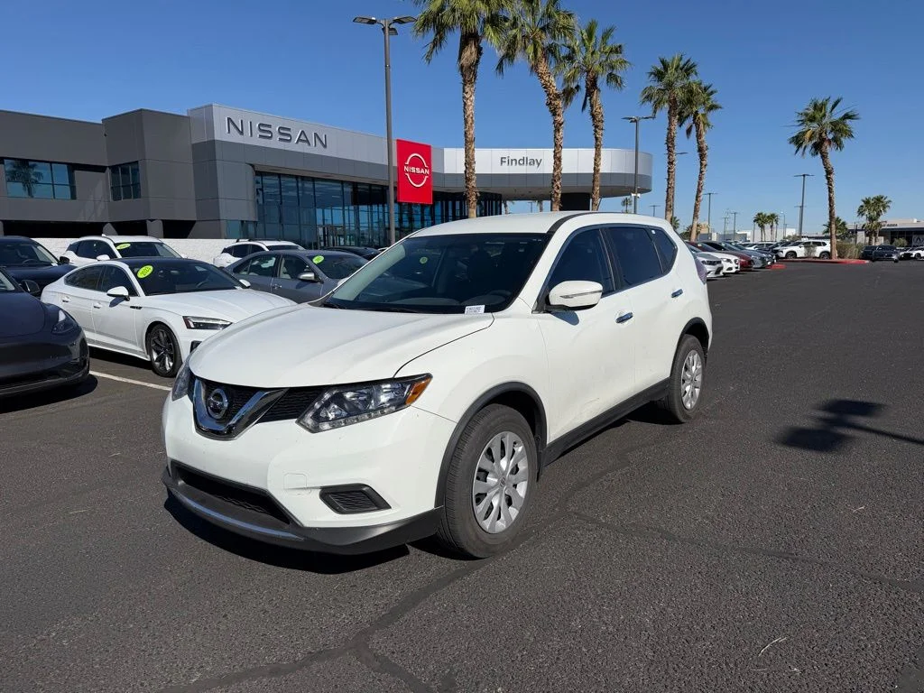 2015 Nissan Rogue S FWD's photo