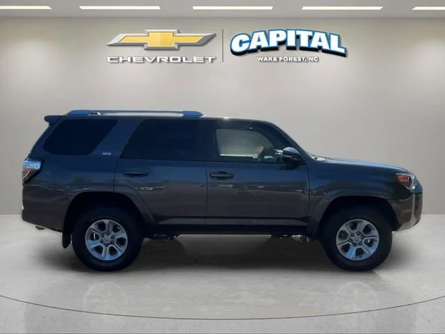 Used 2016 Gray Toyota SR5 Premium image 6