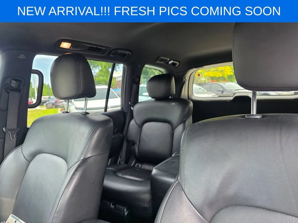 Used 2023 White Nissan SL 2WD image 9