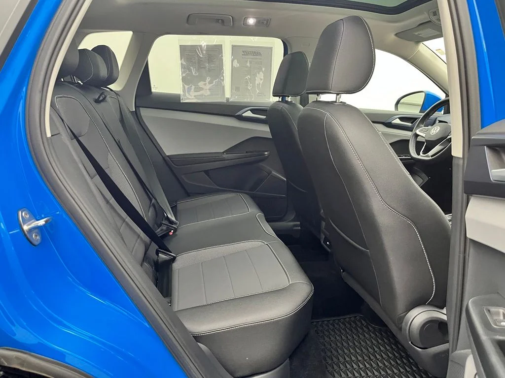 Used 2024 Blue Volkswagen 1.5T SE image 36