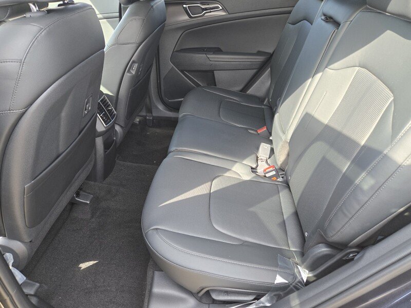 2026 Kia Sportage SX - Photo 8