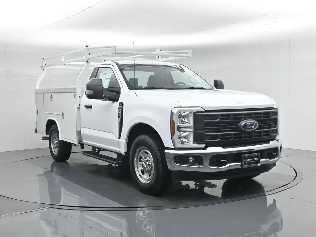 2026 Ford F-350 XL Regular Cab 8' Box SRW's photo