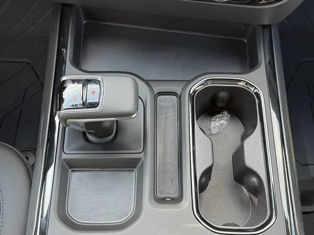 2026 Chevrolet Silverado 1500 ZR2 - Photo 15