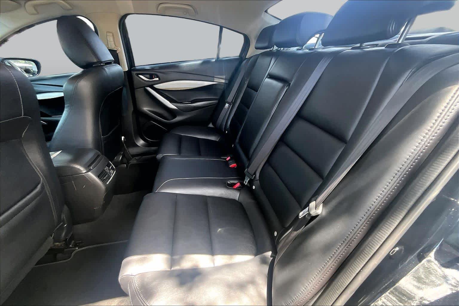 Used 2014 Jet Black Mica Mazda i Touring image 21