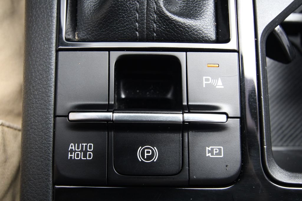 Used 2025 Gray Kia GT-Line image 29