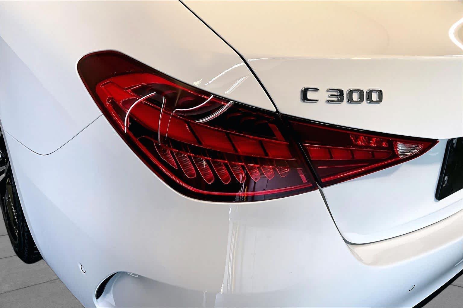 Used 2023 Polar White Mercedes-Benz C 300 image 28