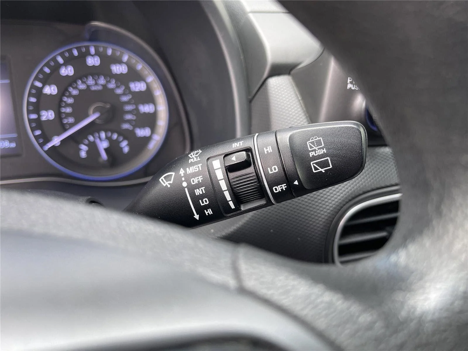 Used 2020 Chalk White Hyundai SE image 16