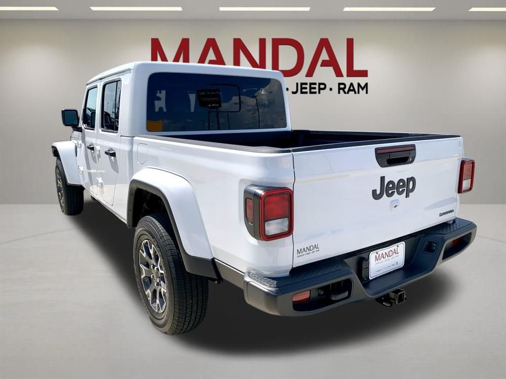 Used 2026 White Jeep Sahara image 8