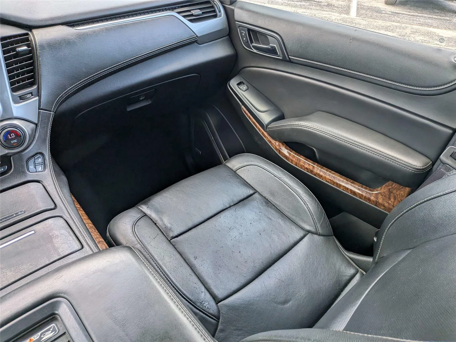 Used 2017 Black Chevrolet Premier image 18