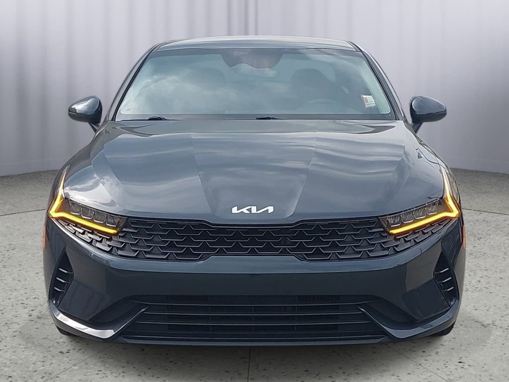 Used 2022 Gray Kia LXS image 8