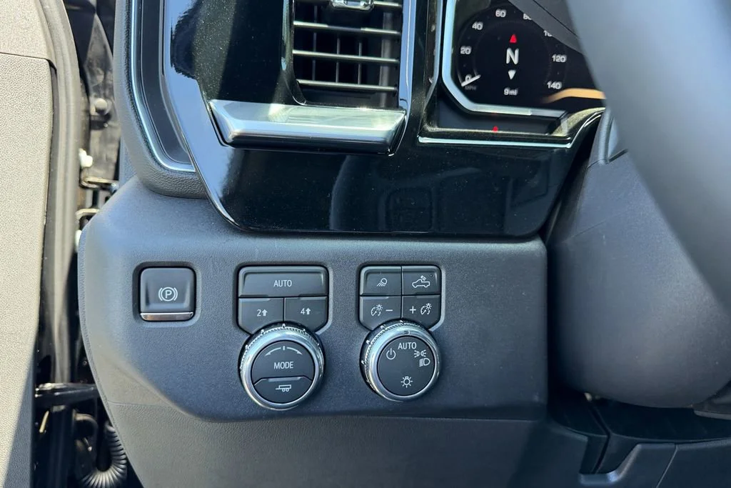 New 2026 Onyx Black GMC SLE image 22
