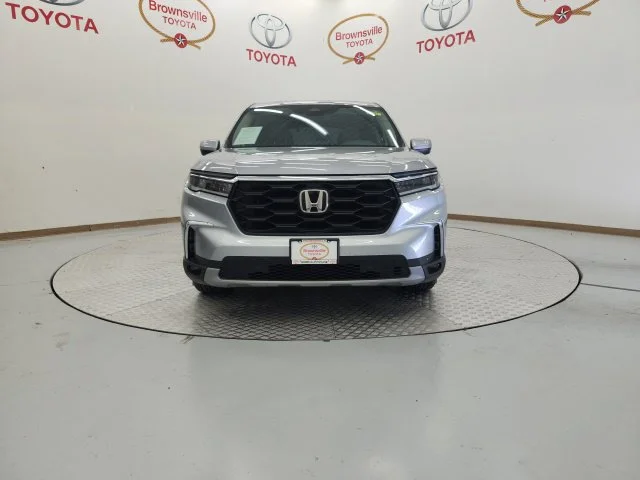 Used 2025  Honda EX-L image 4