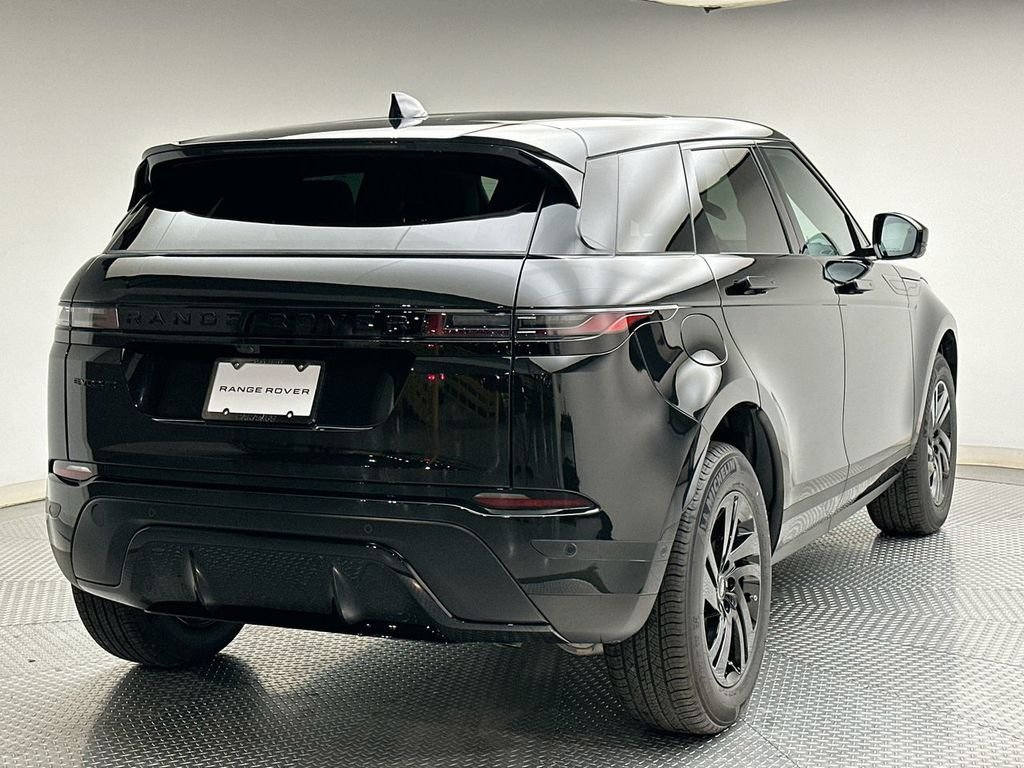 New 2026 Santorini Black Metallic Land Rover S image 3