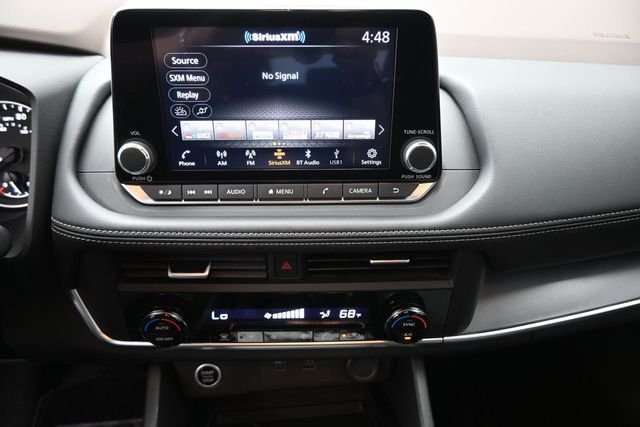 Used 2023 Red Nissan SV image 4