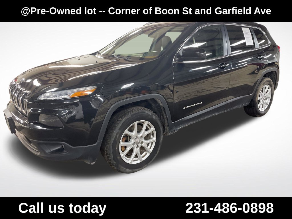 Used 2015 Black Jeep Latitude image 1