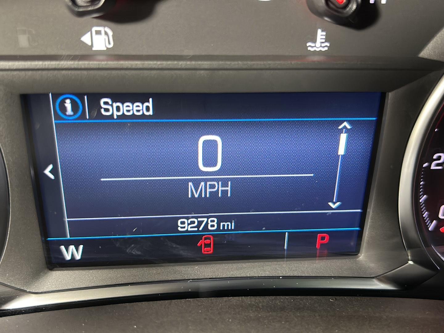 Used 2024 Summit White GMC SLE image 17
