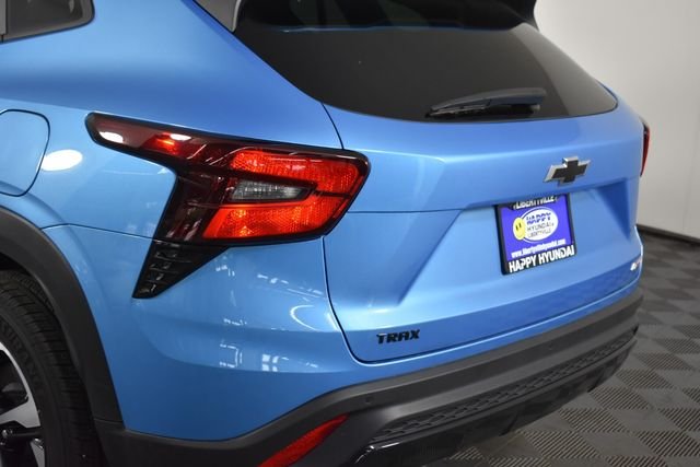 Used 2025 Blue Chevrolet 1RS image 7