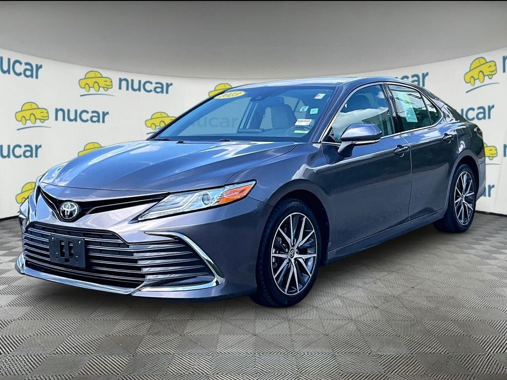 Used 2023 Gray Toyota XLE image 3