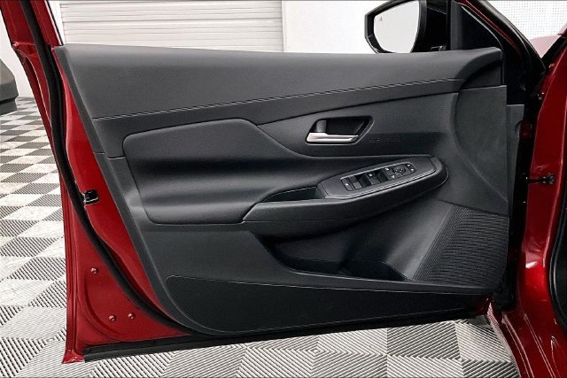 New 2026 Scarlet Ember Tintcoat Nissan SV image 32