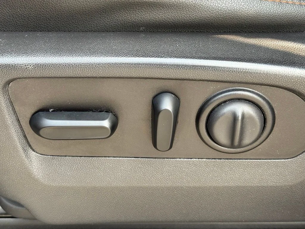 Used 2021 Gray GMC AT4 image 14