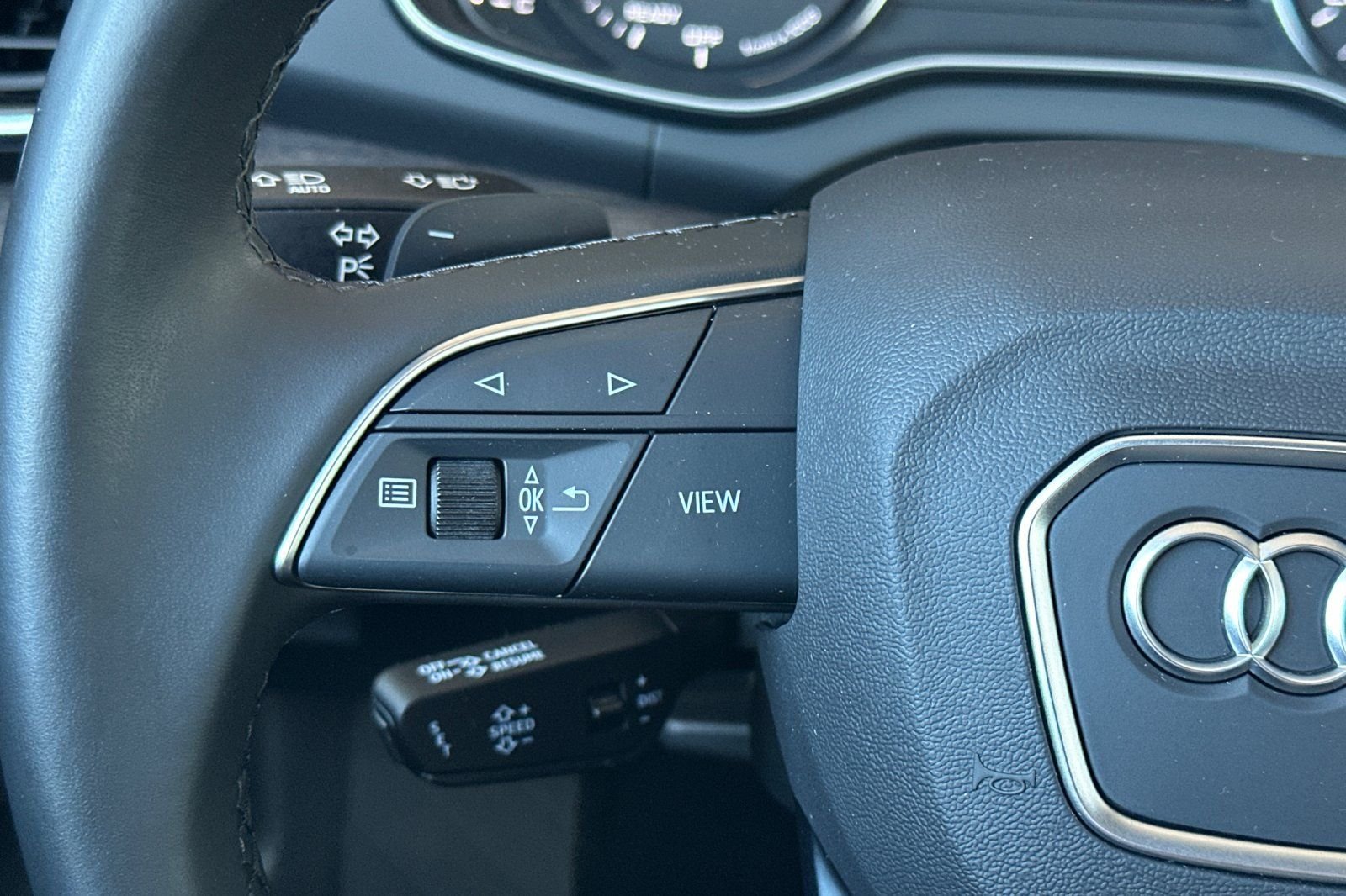 Used 2025  Audi 45 S line Premium image 26