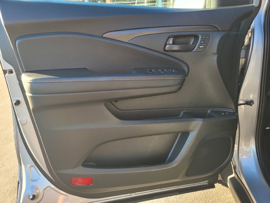 2025 Honda Passport TrailSport - Photo 20