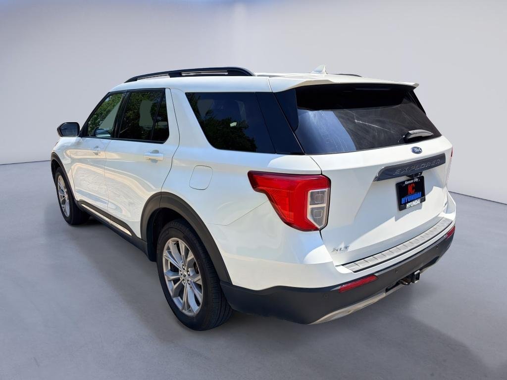 Used 2023 White Ford XLT image 3