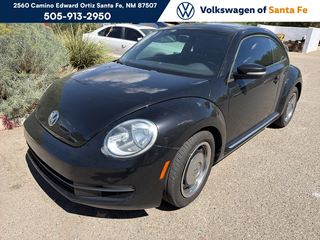 Used 2012 Black Uni Volkswagen 2.5L w/Sun PZEV image 1