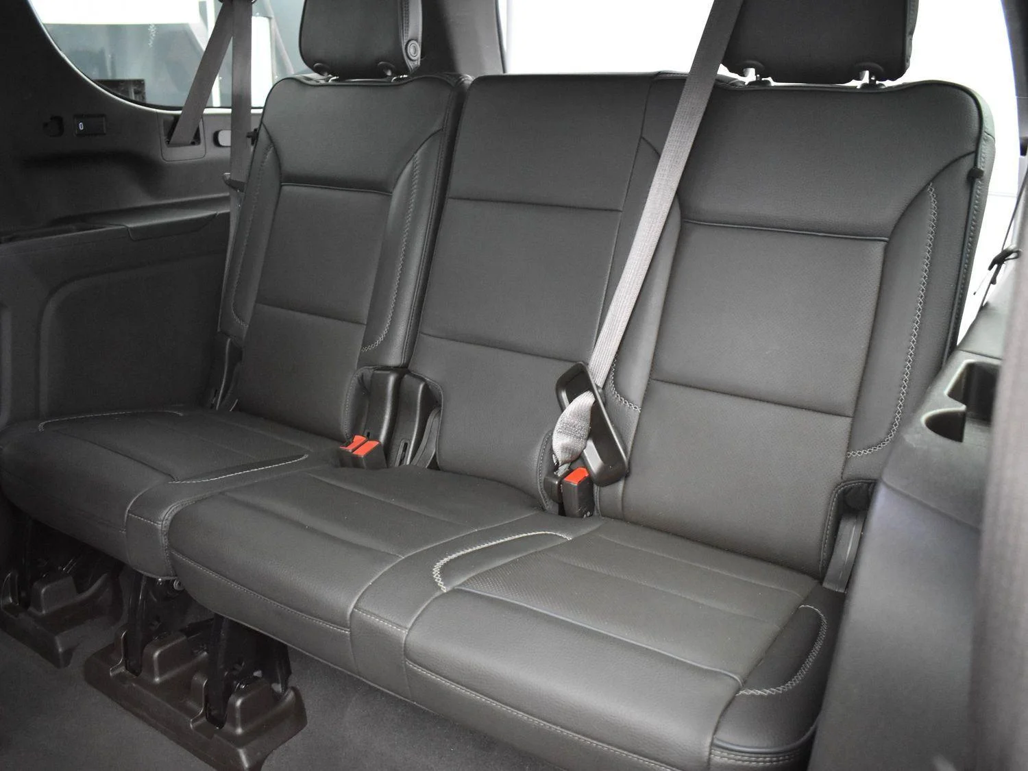 Used 2021 Hunter Metallic GMC Denali image 33