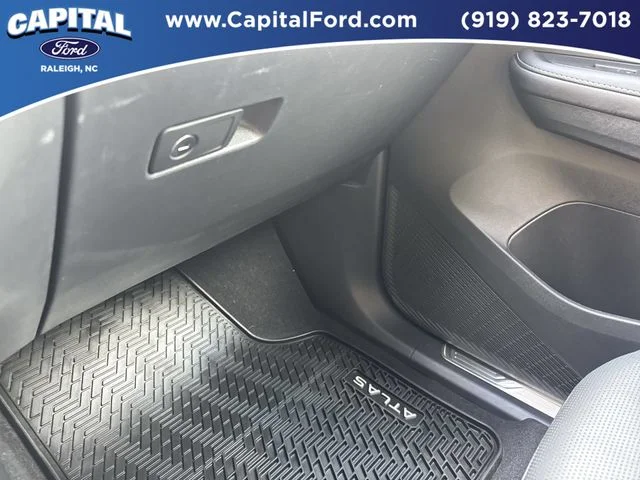 Used 2024 Gray Volkswagen 2.0T SEL Premium R-Line image 28