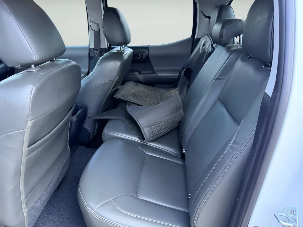 Used 2023 Ice Cap Toyota SR image 11