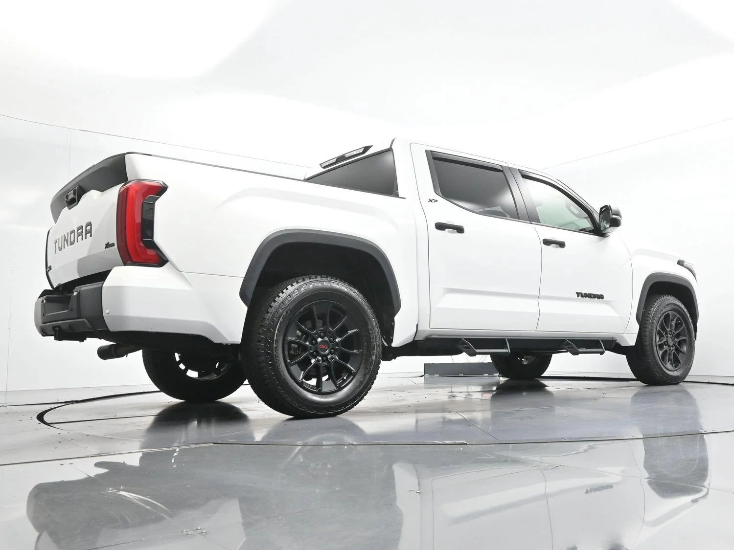Used 2024 Ice Cap Toyota SR5 image 47