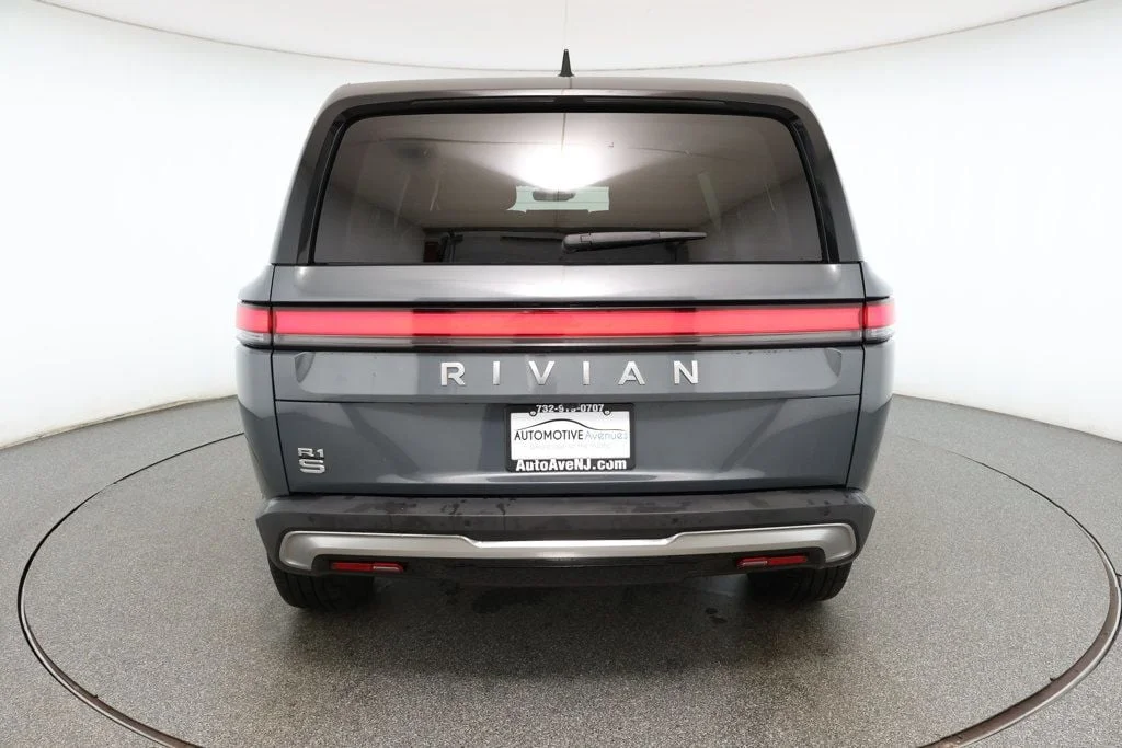 Used 2024 El Cap Granite Rivian Adventure Dual Motor Standard Pack w/ Ocean Coast Interior image 5