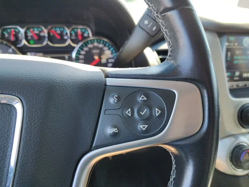 Used 2018 Black GMC SLE image 15
