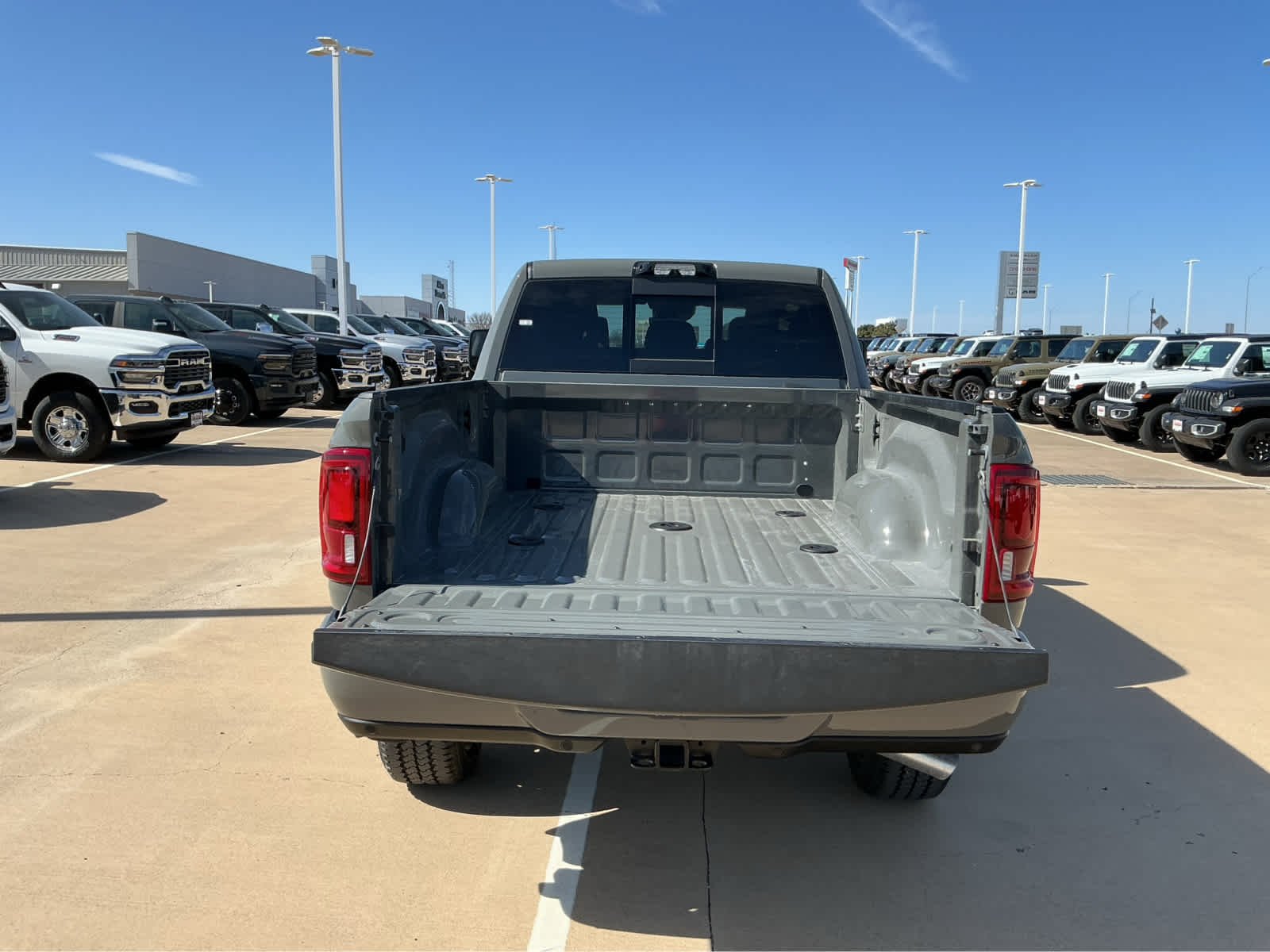 New 2026 Ceramic Gray Clearcoat Ram Limited image 11