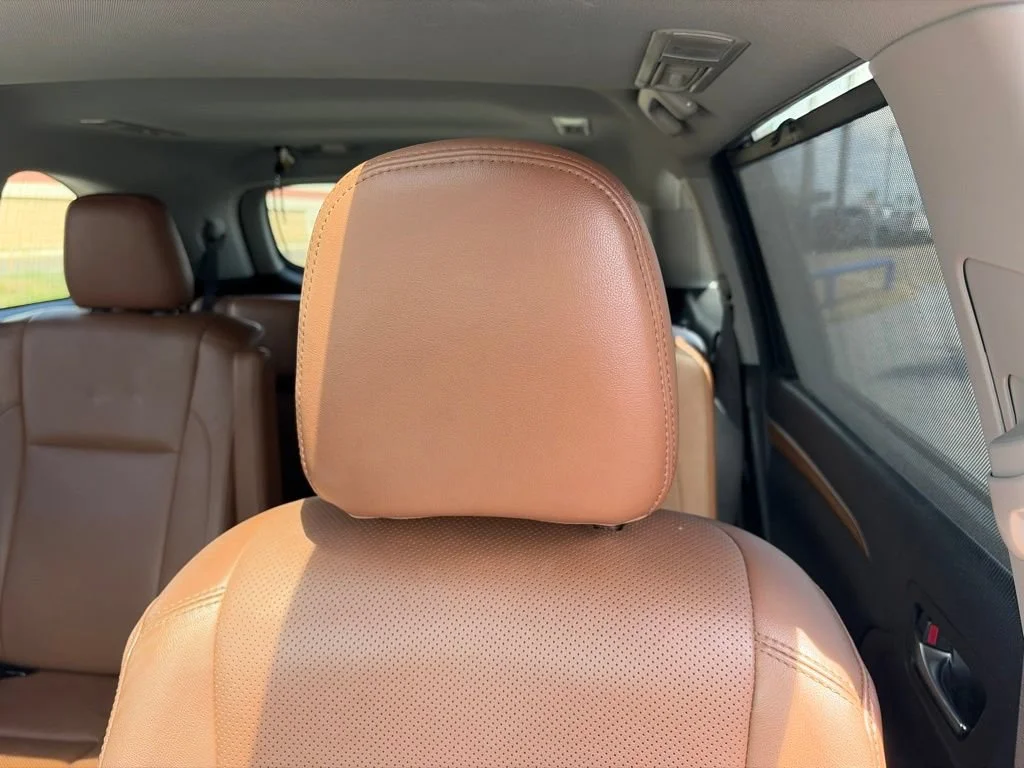 Used 2019  Toyota Limited image 15