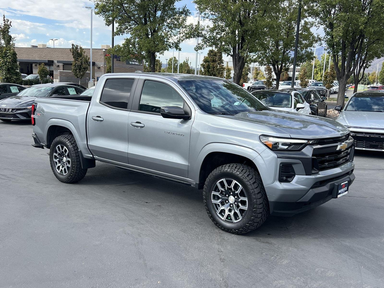 2024 Chevrolet Colorado LT - Photo 10