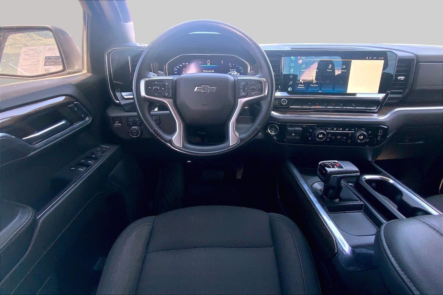 Used 2024 Summit White Chevrolet LT Trail Boss image 10