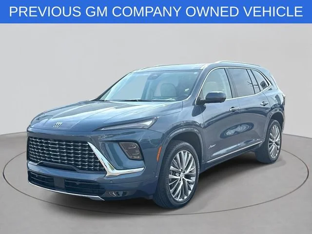2026 Buick Enclave Avenir AWD's photo