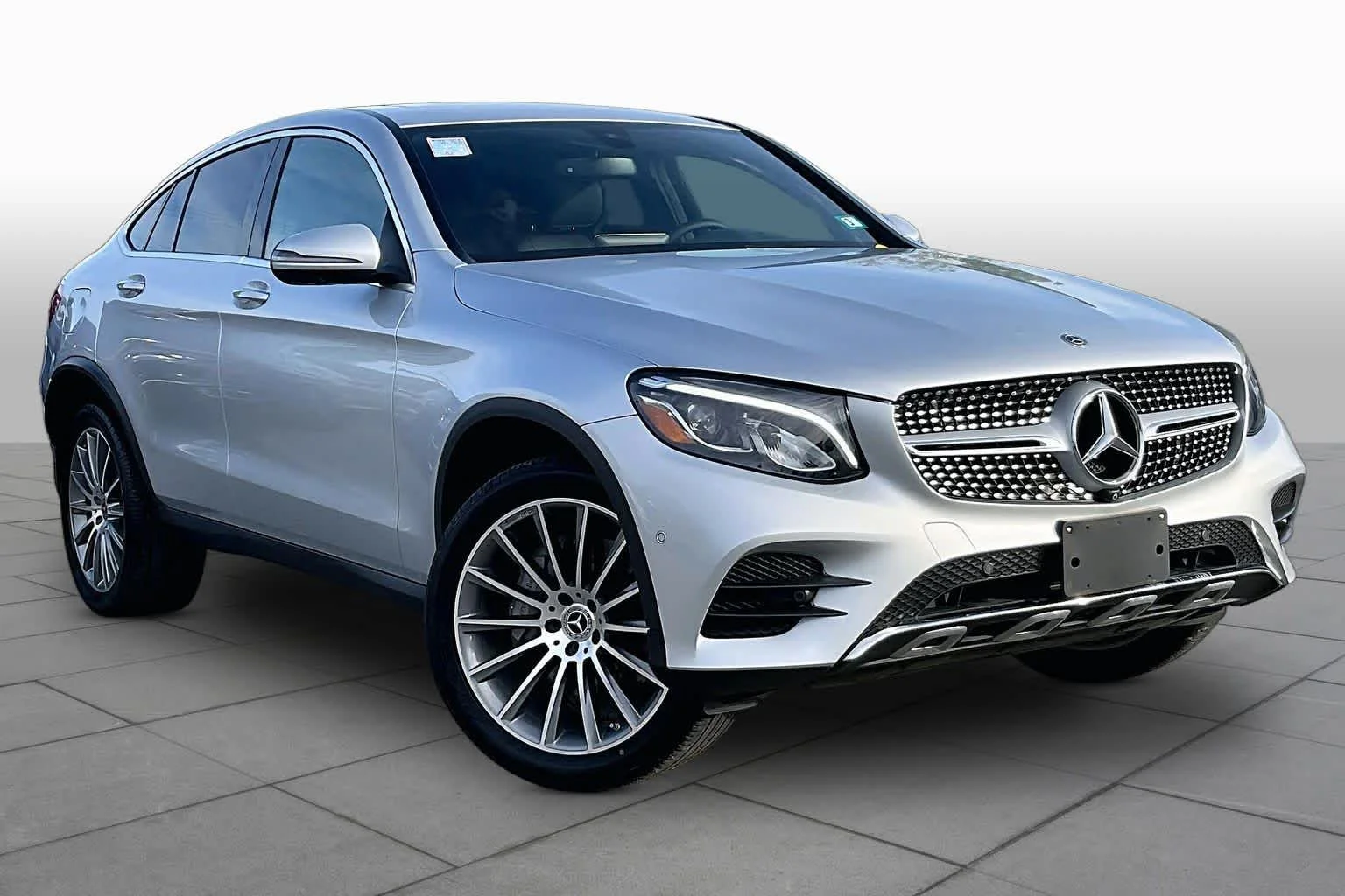 Used 2019 Iridium Silver Metallic Mercedes-Benz GLC 300 image 2