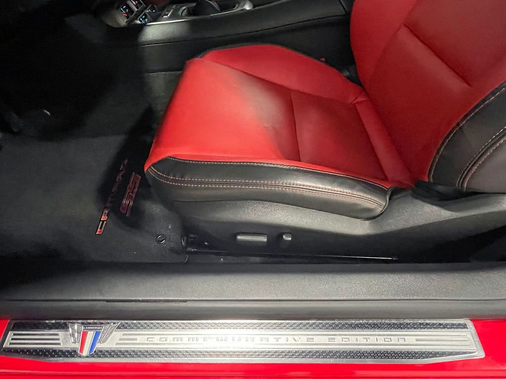 Used 2015 Red Chevrolet SS image 79