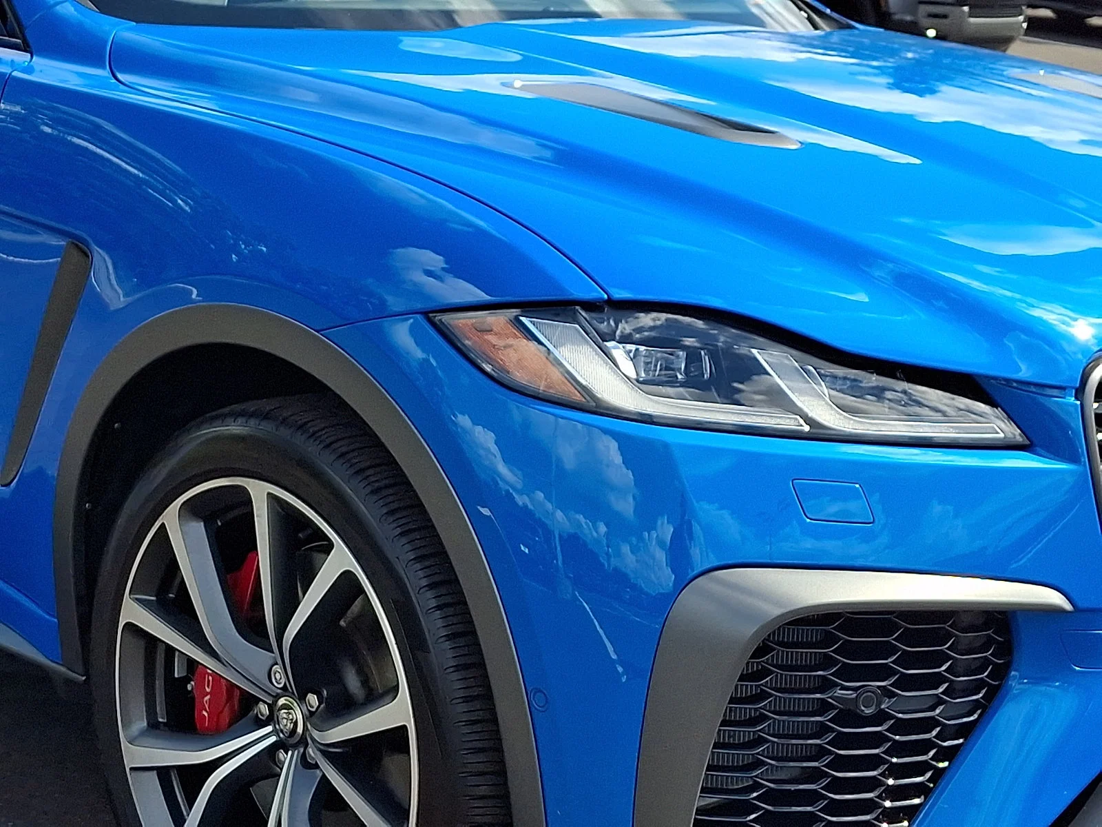 Used 2026 Chalk Blue Gloss   1Mr Jaguar SVR Final Edition image 13