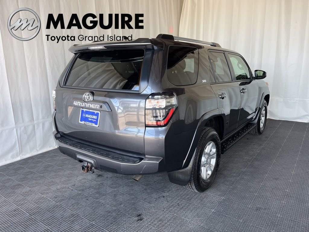 2020 Toyota 4Runner SR5 - Photo 31