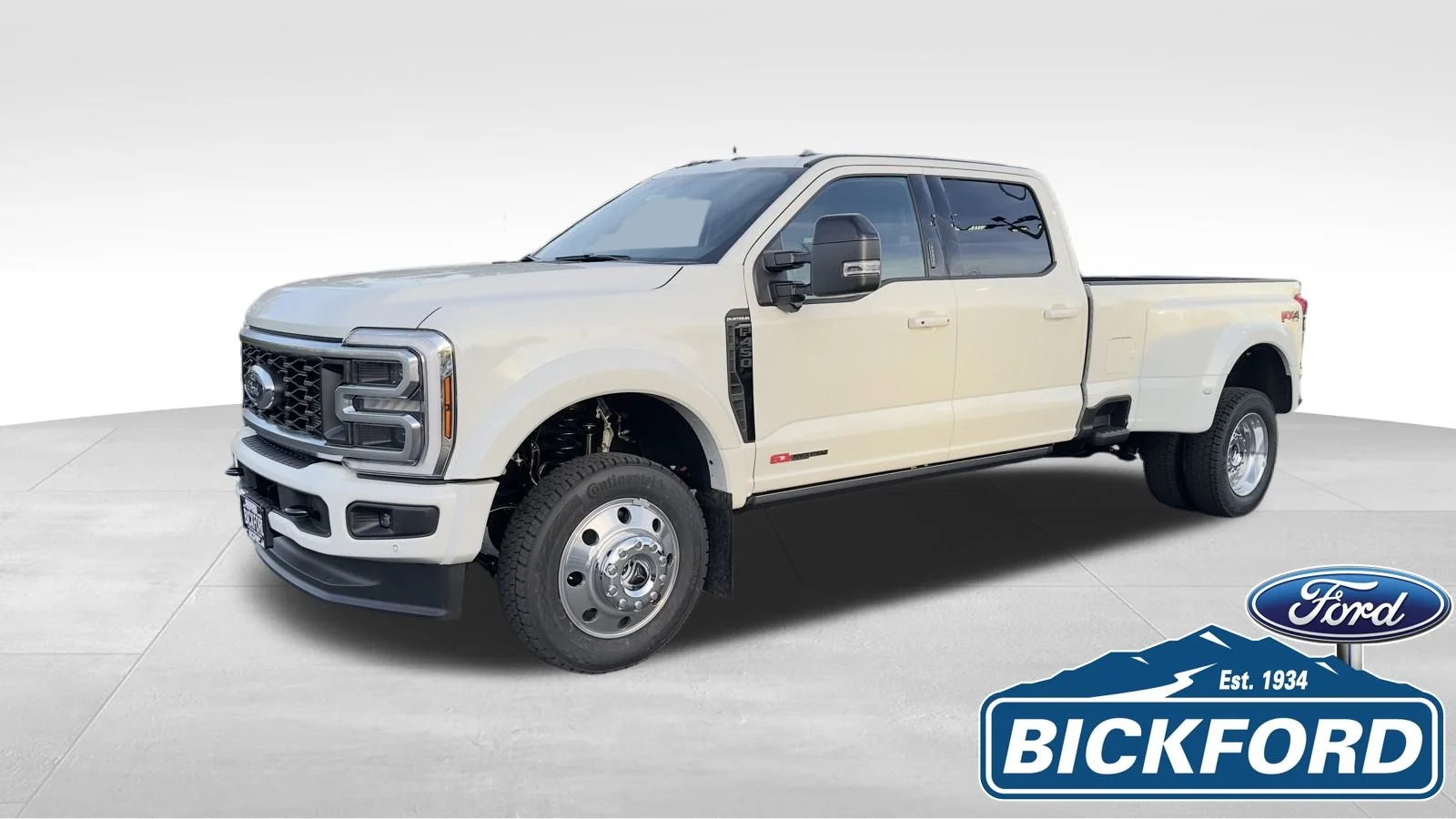 2026 Ford F-450 Platinum 4x4 Crew Cab 8' Box DRW's photo