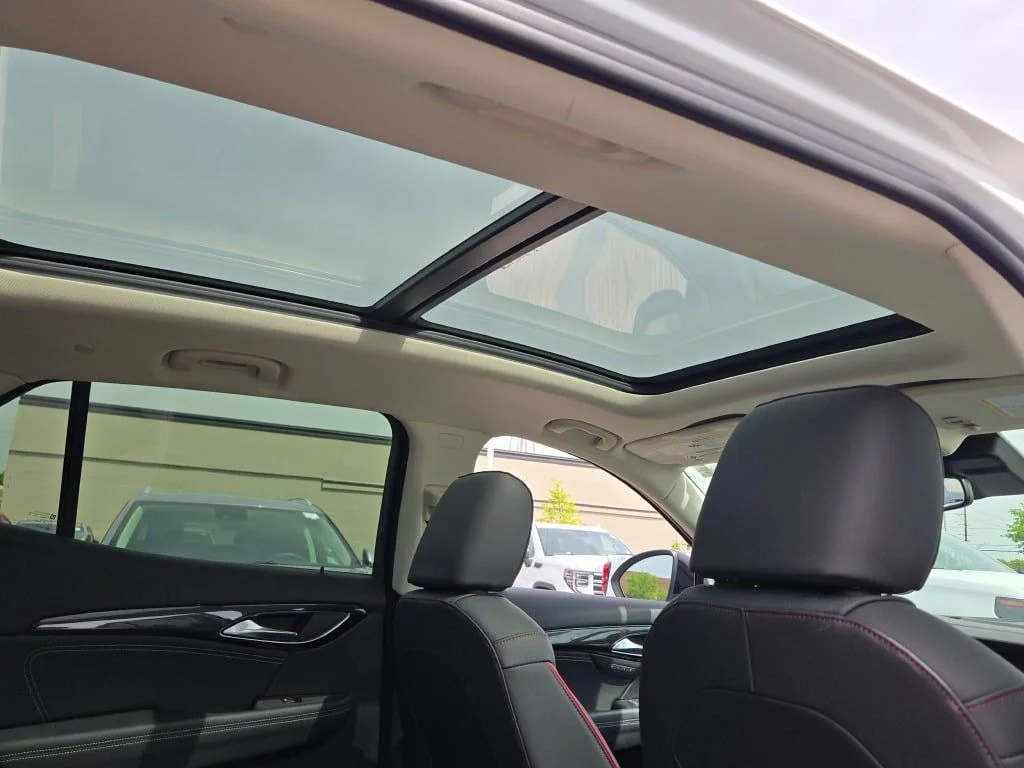 Used 2023 White Buick Essence image 11