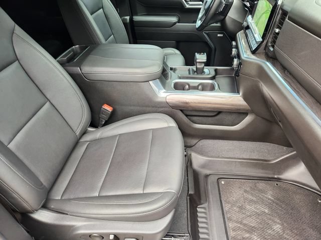 Used 2025 Sterling Gray Metallic Chevrolet LTZ image 20
