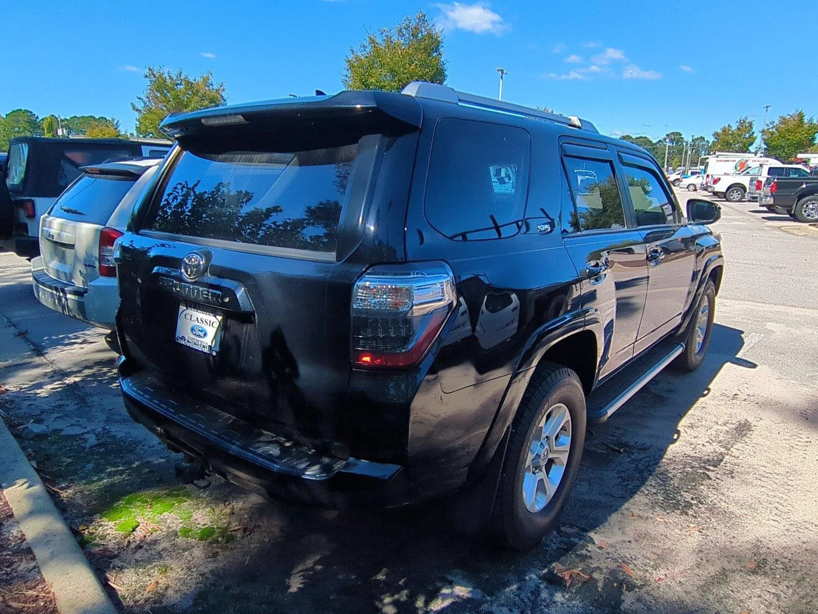 Used 2015 Attitude Black Metallic Toyota SR5 image 5