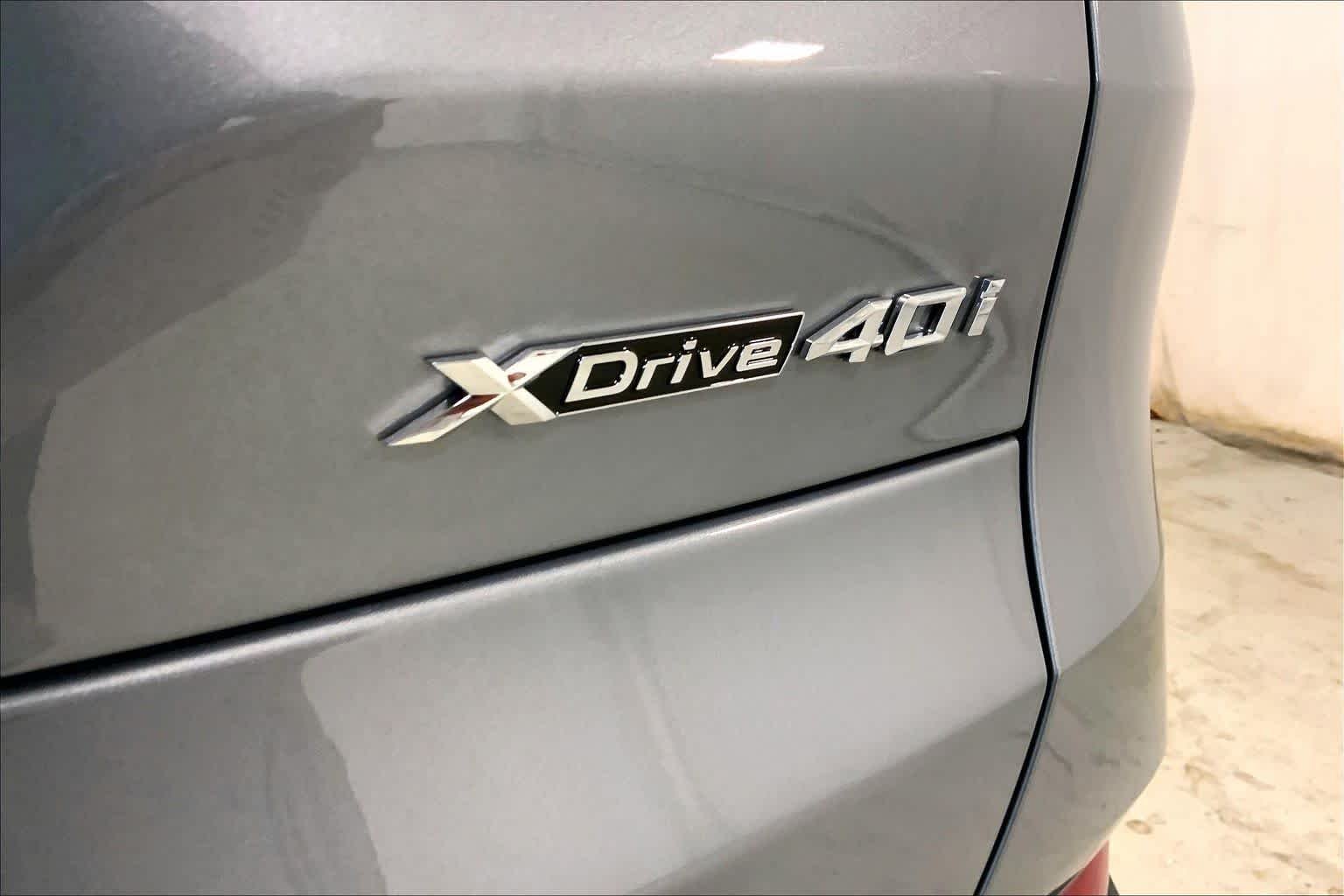 New 2026 Skyscraper Grey Metallic BMW xDrive40i image 15